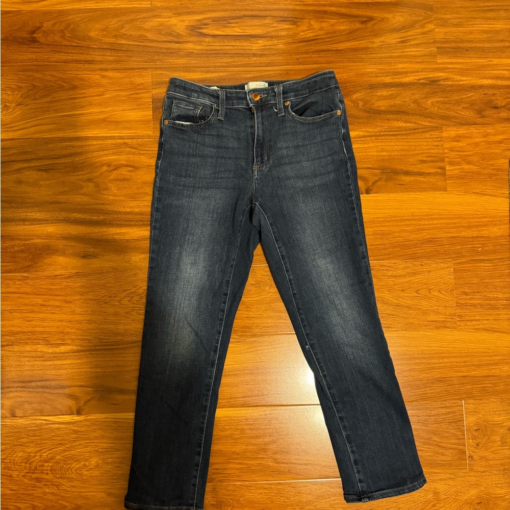 Universal Thread Women’s High Rise Slim Straight 4/27S Jeans